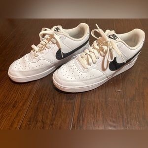 Nike Court Vision Lows